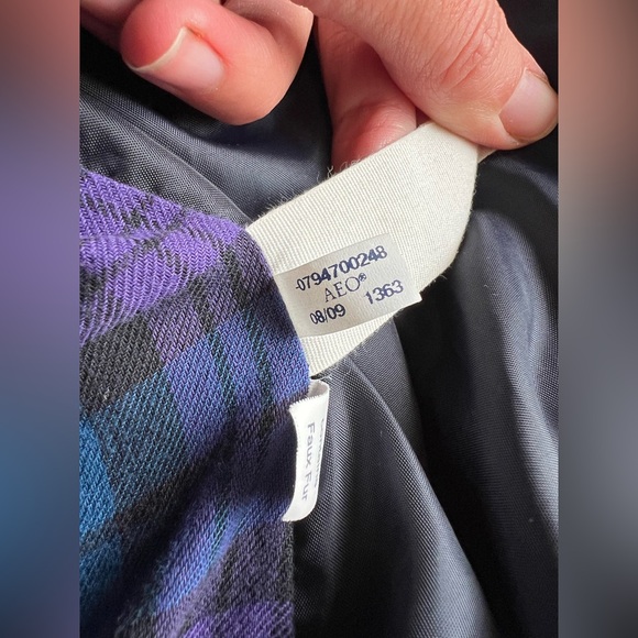 AMERICAN EAGLE OUTFITTERS β’ puffer quilted vest with faux fur hood navy blue AEO - Picture 11 of 13